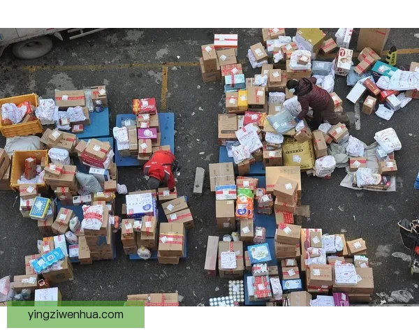 快递被暴雨泡毁赔不赔公司回应，背后真相竟如此惊人！ 